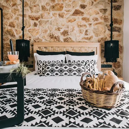 Rodillo Hotel Plaka (Naxos)